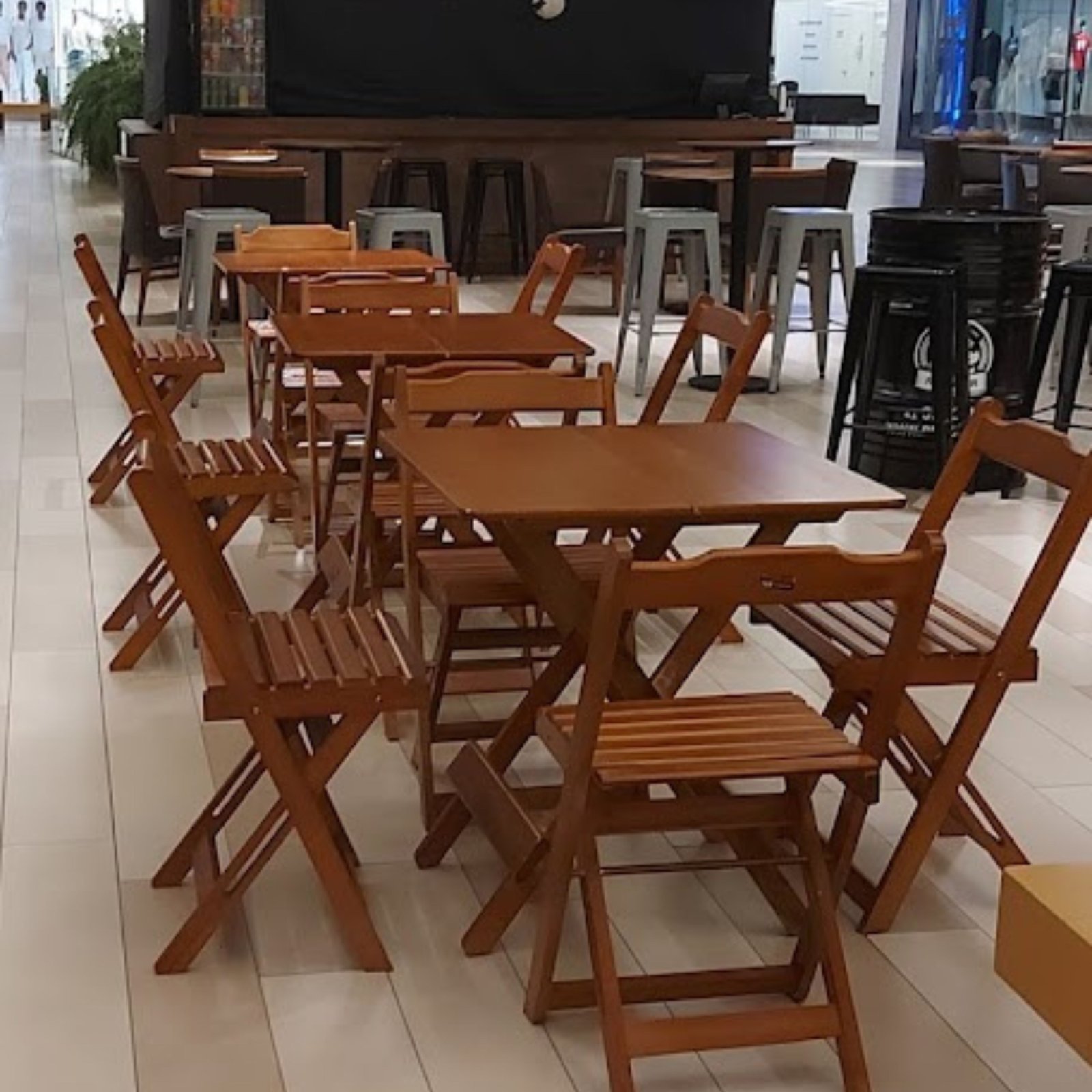 Halugue — Aluguel de Mesas e Cadeiras para Eventos